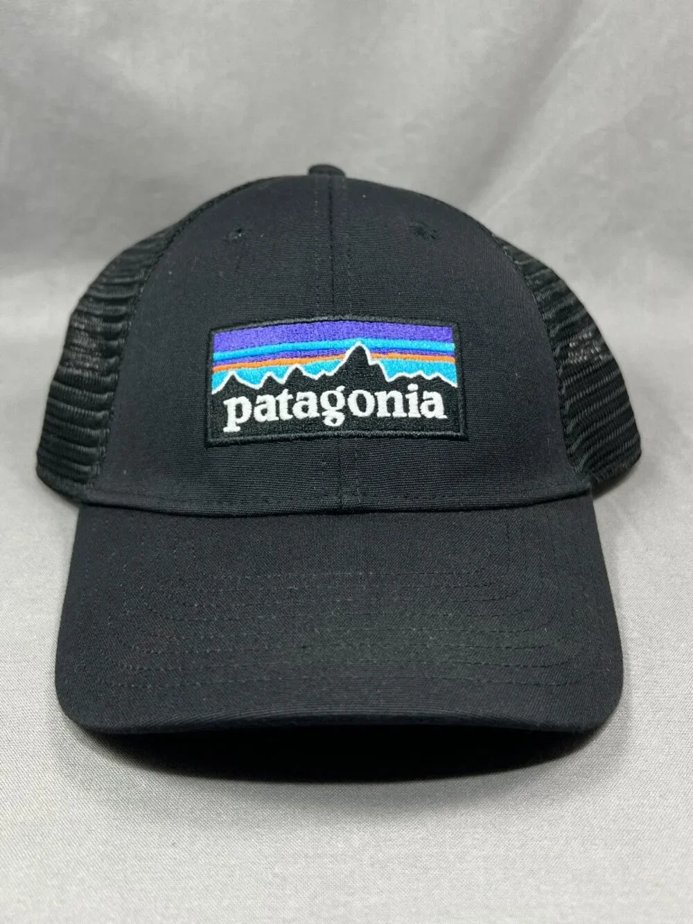 Patagonia P6 Trucker Hat Snapback Black Mesh Hiking Outdoor Adjustable Mens Cap